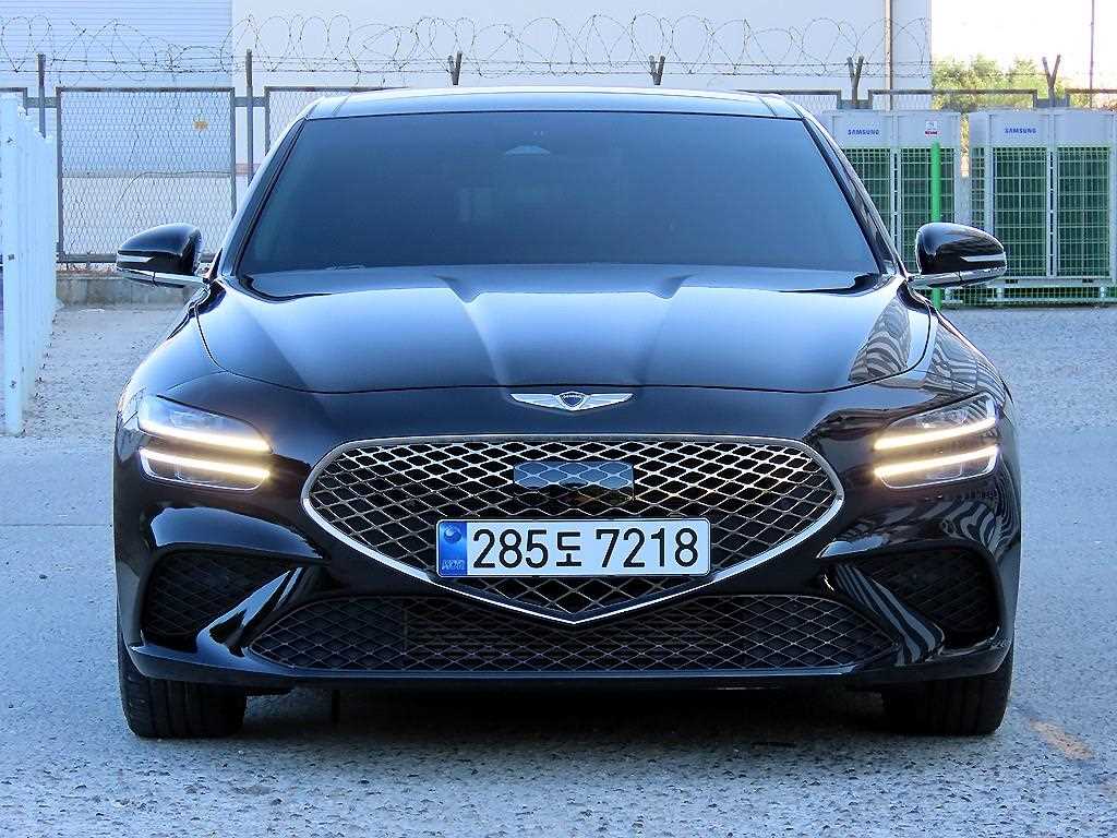 Genesis G70 2.0T AWD Syutingbeureikeu Premium