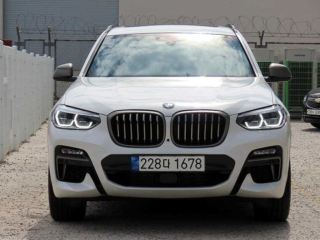 BMW X3 M40i