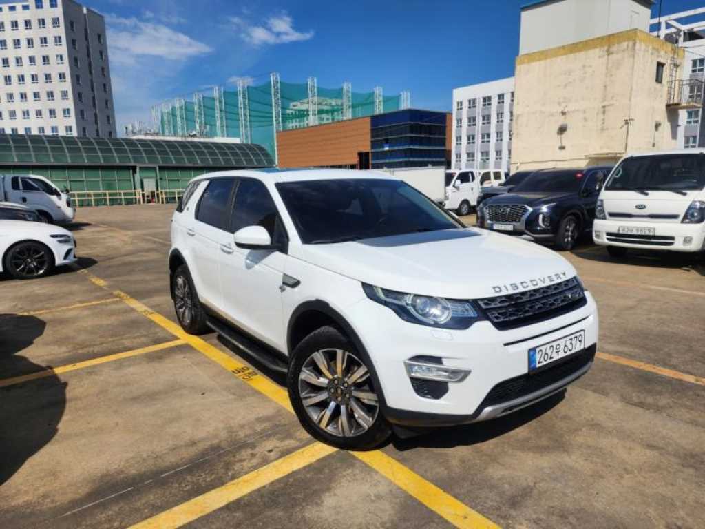 랜드로버 Discovery Sport 2.0 TD4 HSE Luxury