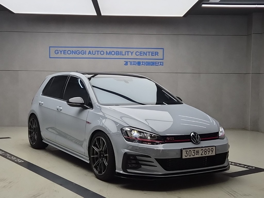 Volkswagen Golf 2.0 GTI