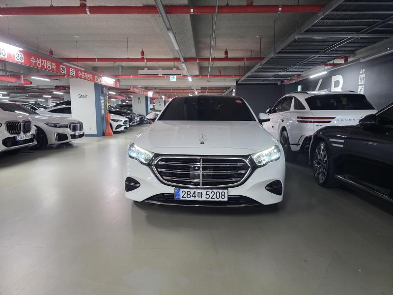 Mercedes-Benz E-Class E200 Exclusive