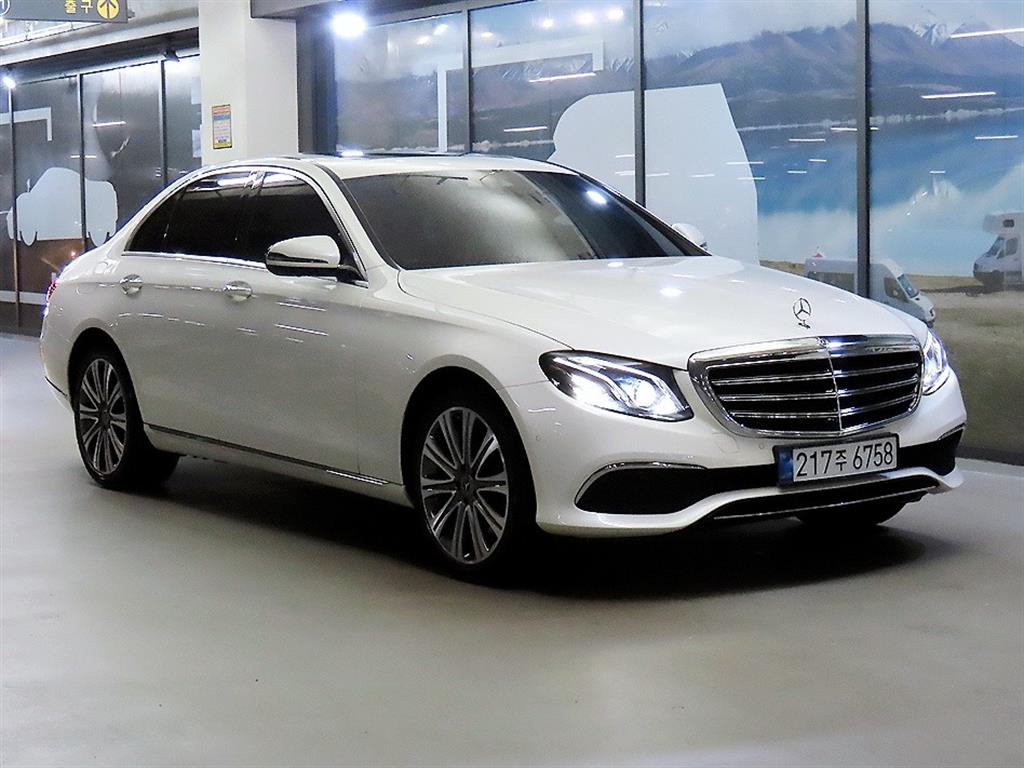 Mercedes-Benz E-Class E300 Exclusive