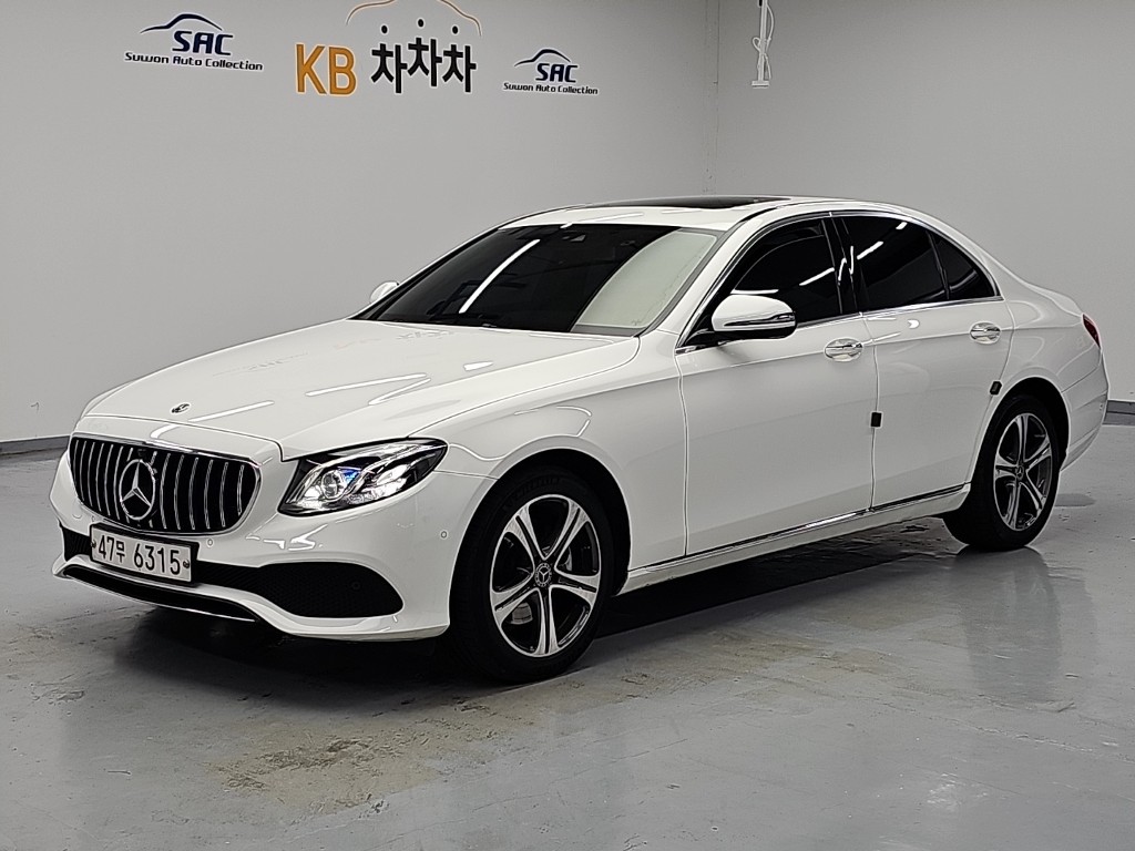 벤츠 E클래스 E220d Avantgarde