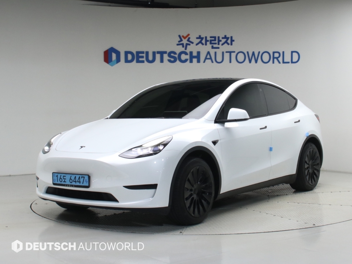 Tesla Model Y RWD