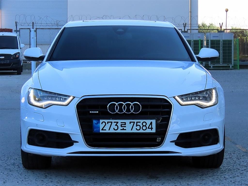 아우디 A6 50 TFSI Quattro Dynamic