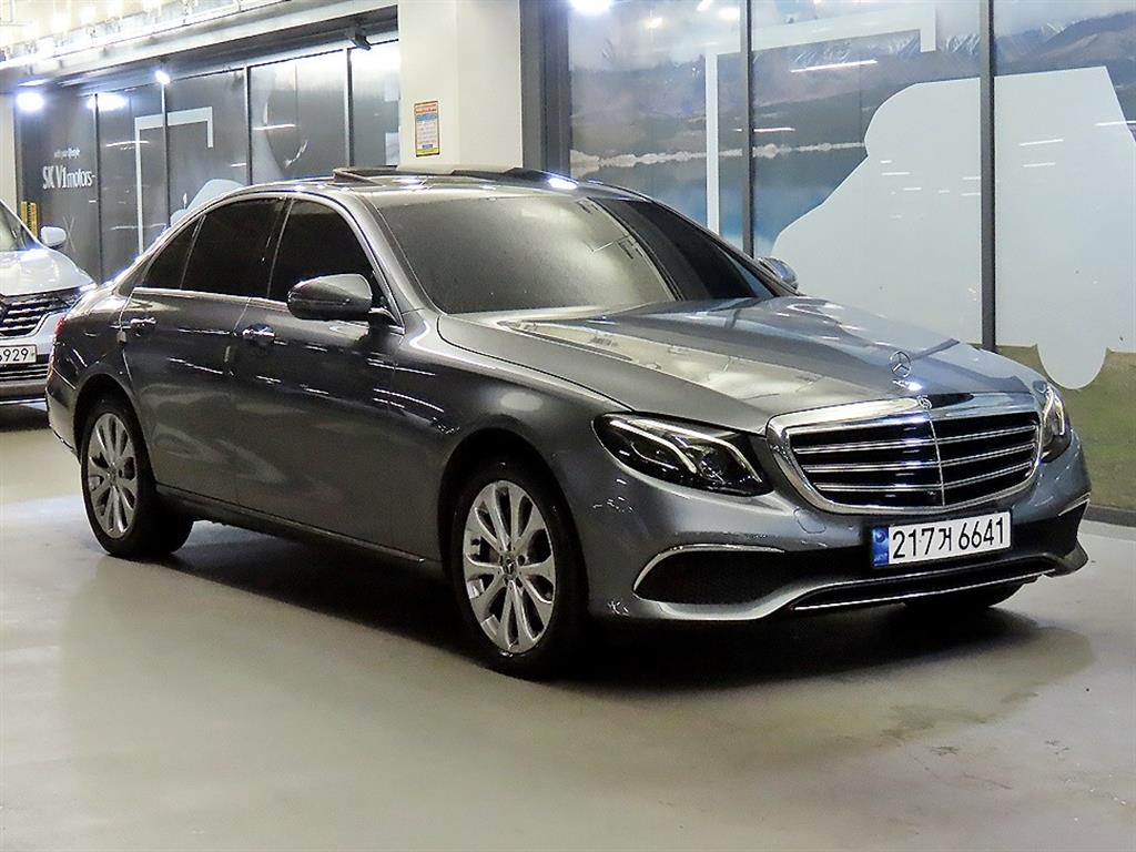 벤츠 E클래스 E300 4Maetik Exclusive