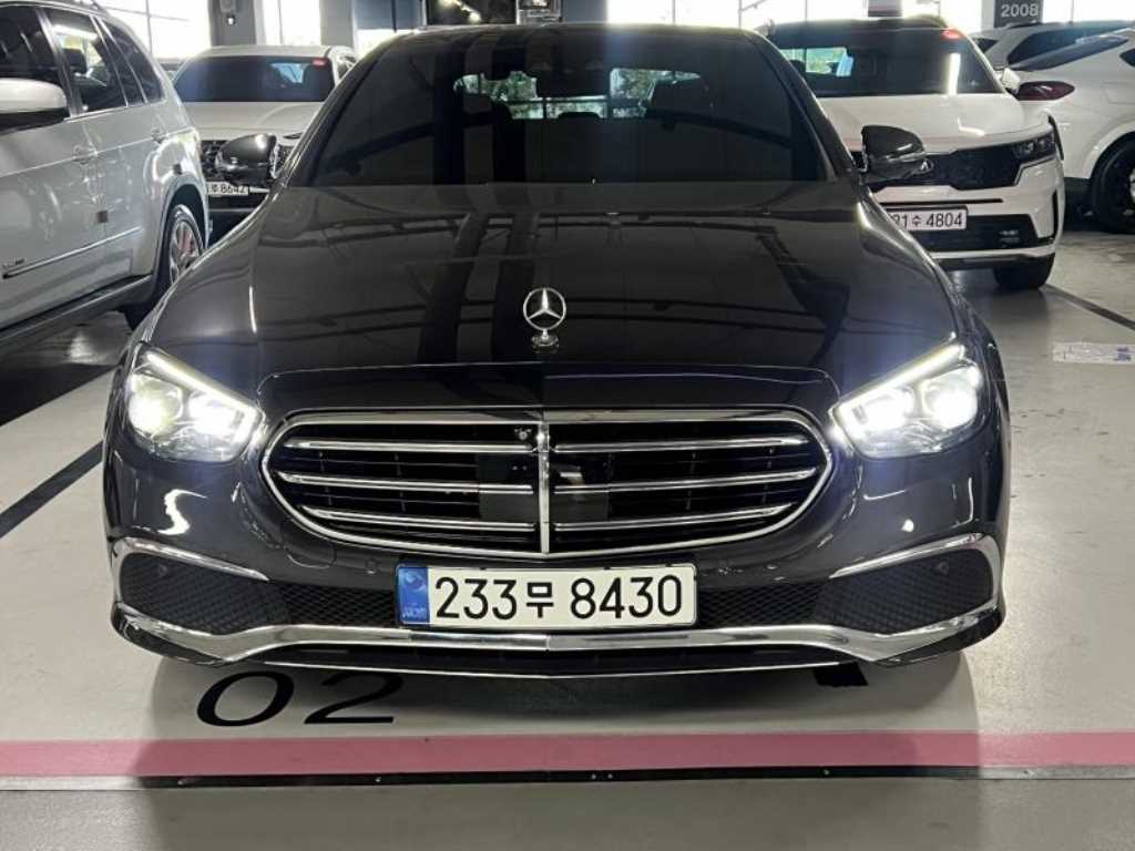 Mercedes-Benz E-Class E220d 4Maetik Exclusive