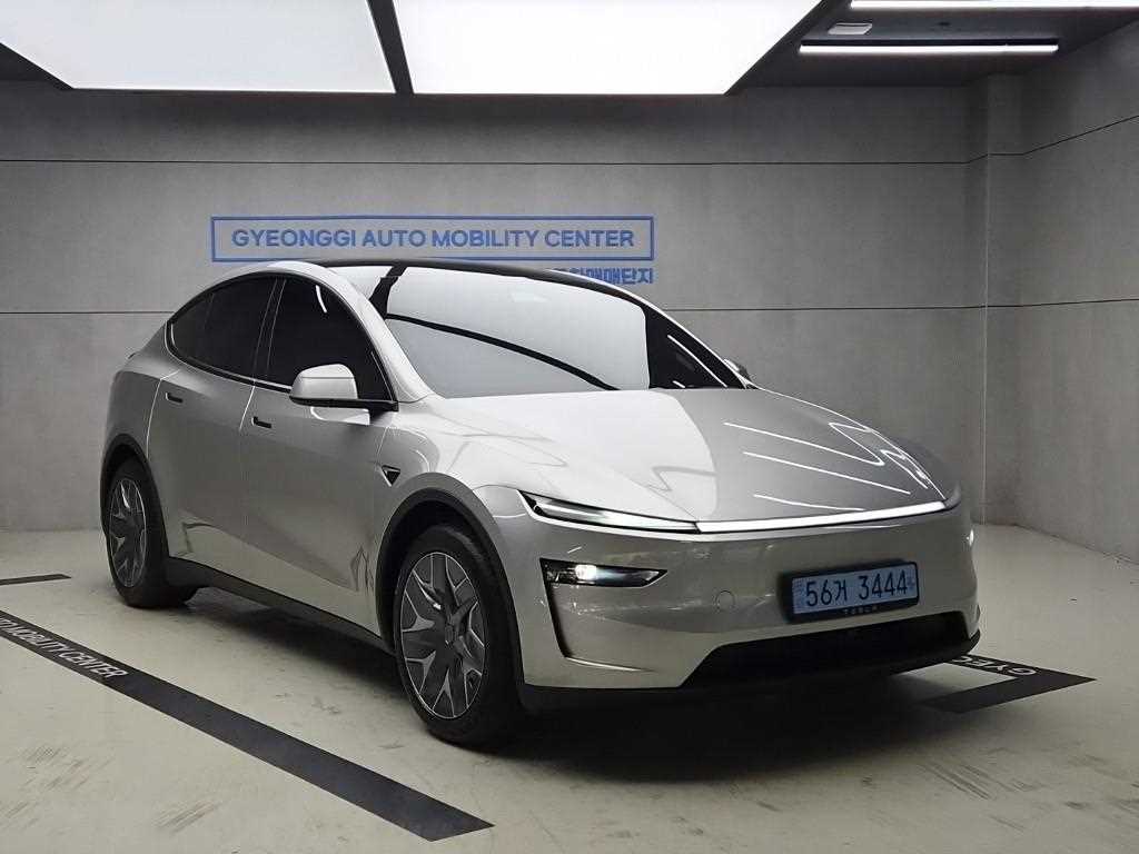 Tesla Model Y AWD L