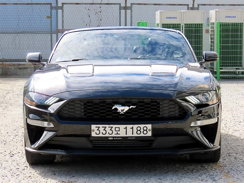 Ford Mustang Convertible 2.3 Premium