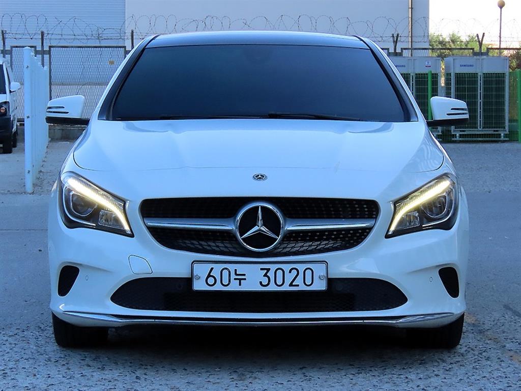 Mercedes-Benz CLA CLA250 4Maetik