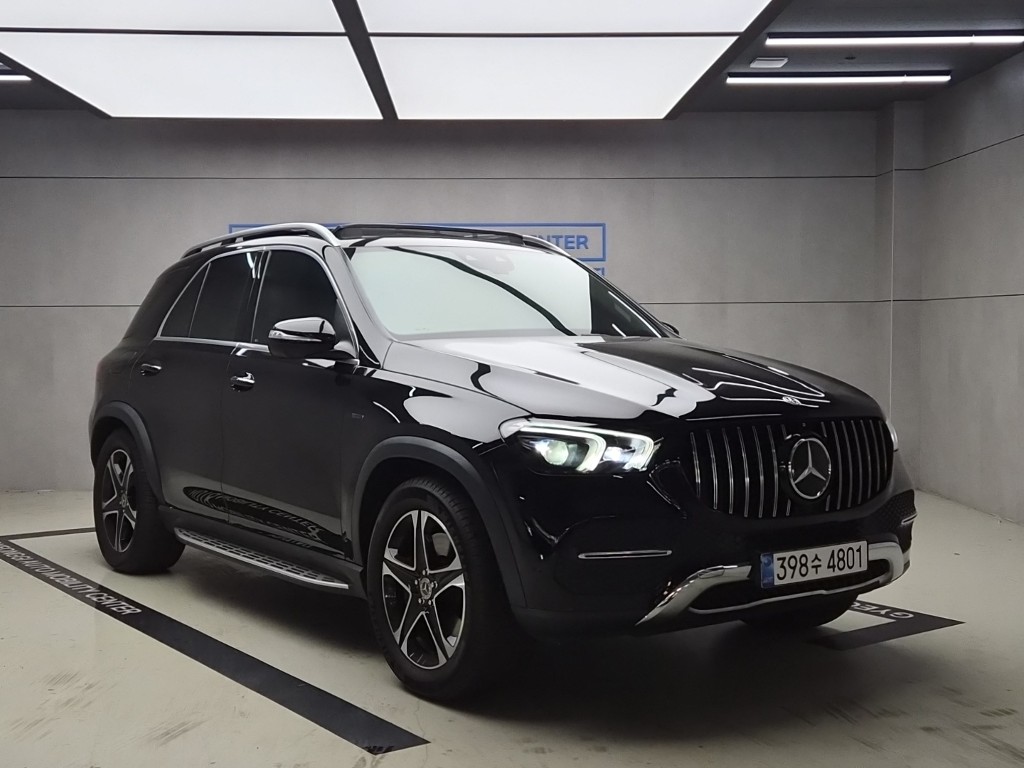 Mercedes-Benz GLE 350e 4Maetik