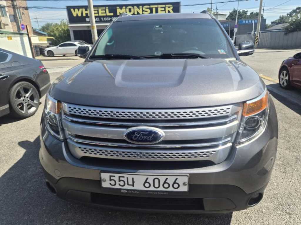 Ford Explorer 2.0 XLT
