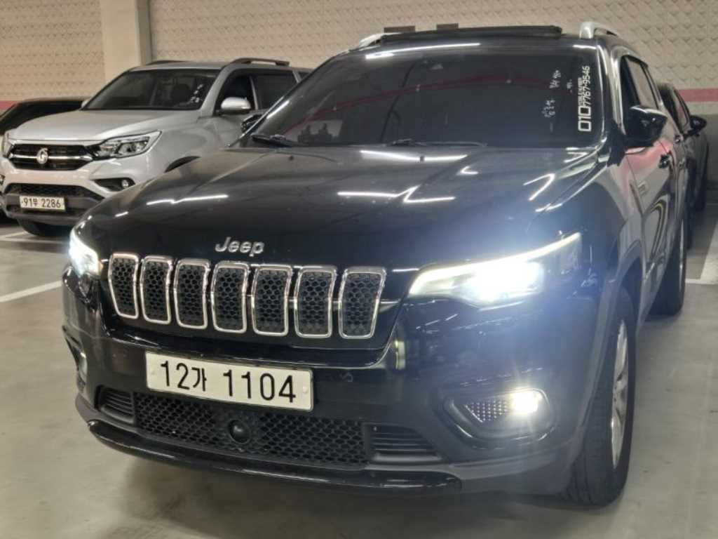 Jeep Cherokee 2.4 AWD Ronjityudeu Hai