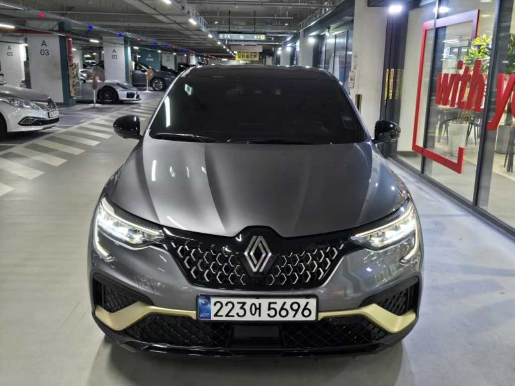 Renault Arkana Hybrid 1.6 GTe E-Tekeu Dijain Package